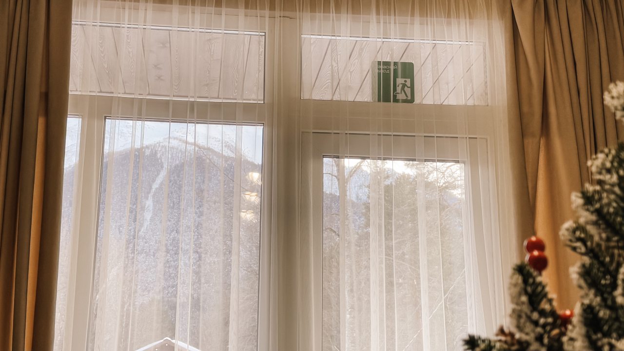 Дом (House), База отдыха Хижина лесника