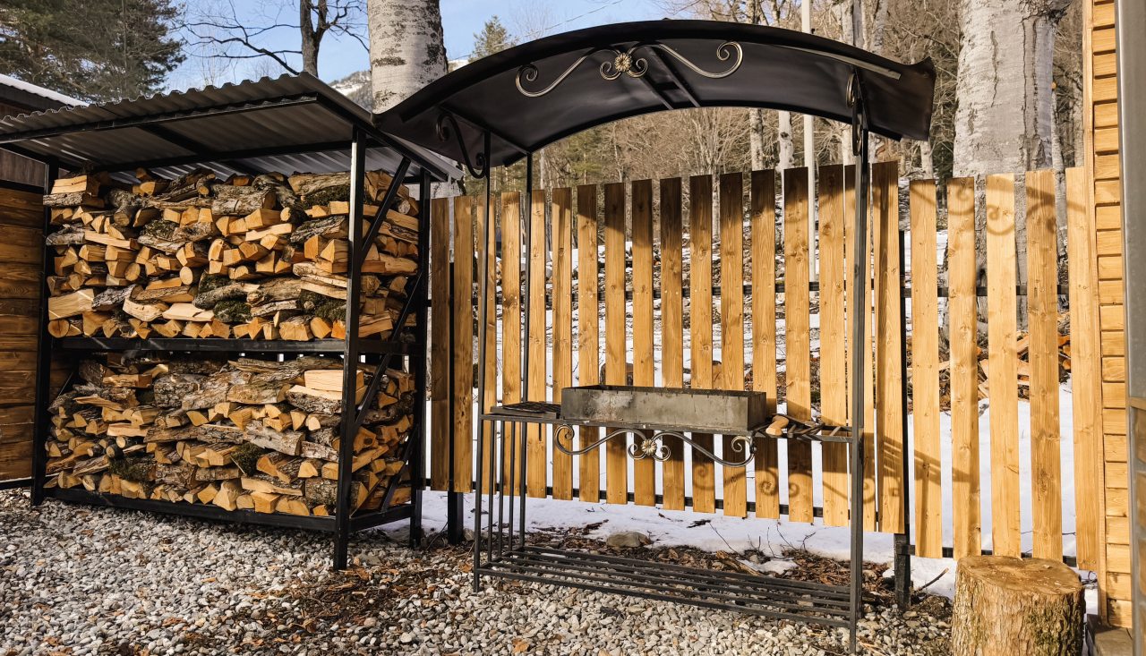 Дом (Barnhouse), База отдыха Хижина лесника