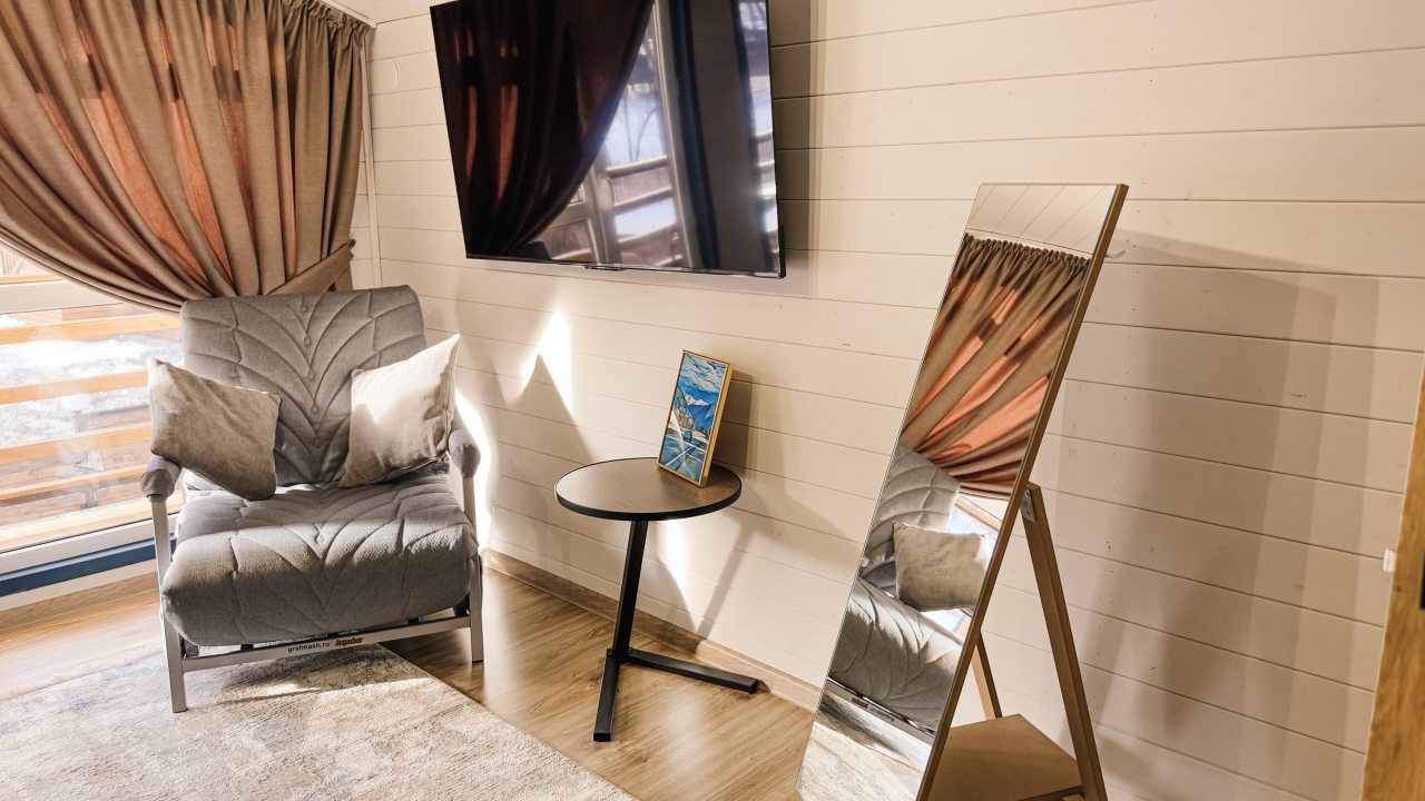 Дом (Barnhouse), База отдыха Хижина лесника