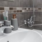 Апартаменты (На первом этаже), Апартаменты TopHouse на Пологой
