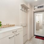 Апартаменты (На первом этаже), Апартаменты TopHouse на Пологой