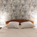 Полулюкс, Гостиница ГК Кристалл