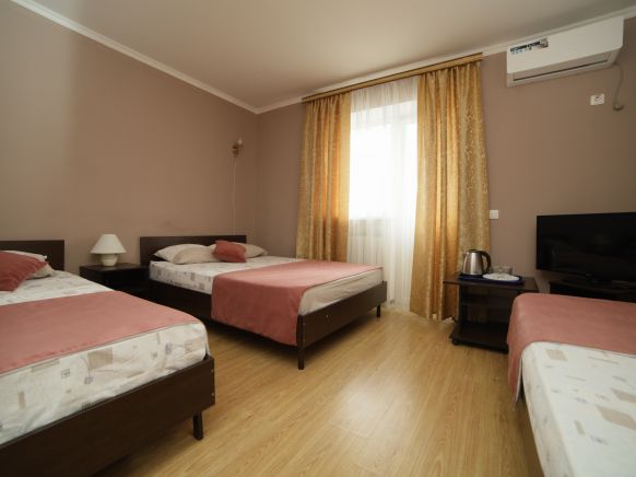 Фотография номера гостиницы Южный бриз