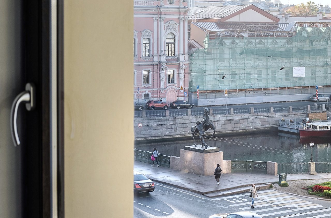 Апартаменты Санкт-Петербурга у Аничкова моста — цены на аренду квартир в  2024