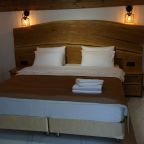 Люкс, Гостевой дом Alpine House Terskol