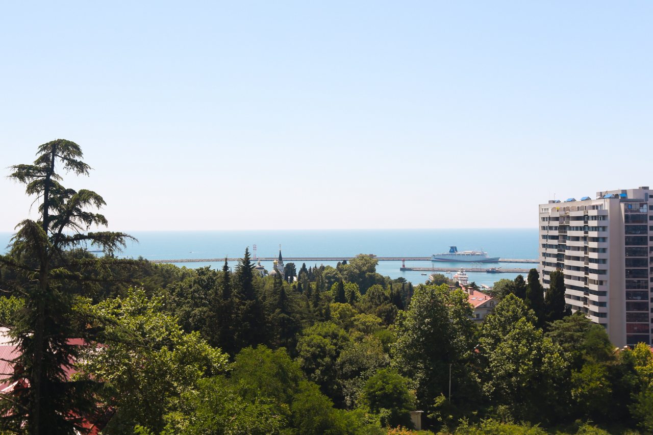 Панорамный вид, Отель Амбассадор
