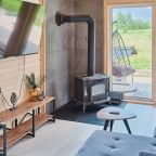 Коттедж (Двухэтажный дом с камином 472), Гостевой дом ЕН Грин лаундж