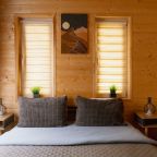 Коттедж (ДОМ С БАННЫМ ЧАНОМ И 3 мя СПАЛЬНЯМИ 475), Гостевой дом ЕН Грин лаундж