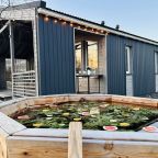 Коттедж (Дом 513 с чаном), Гостевой дом ЕН Грин лаундж