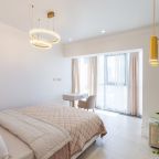 Люкс (Апартаменты RentPlaza у Волги с видом на реку), Апартаменты RentPlaza на Мусоргского 1а