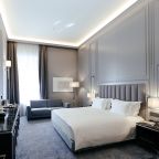 De Luxe (с видом на Итальянскую улицу), Отель Cosmos Selection Saint-Petersburg Italyanskaya Hotel