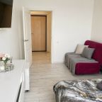 Трёхместный и более (Орлеан), Life Apartments
