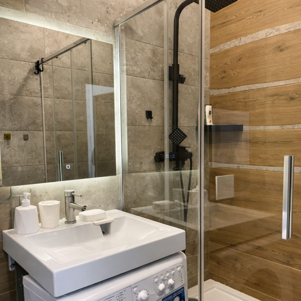 Апартаменты (Василия Ланового, дом 1к1. Студия для 2 гостей), Апартаменты MaxRealty24 ул. Василия Ланового 1к1