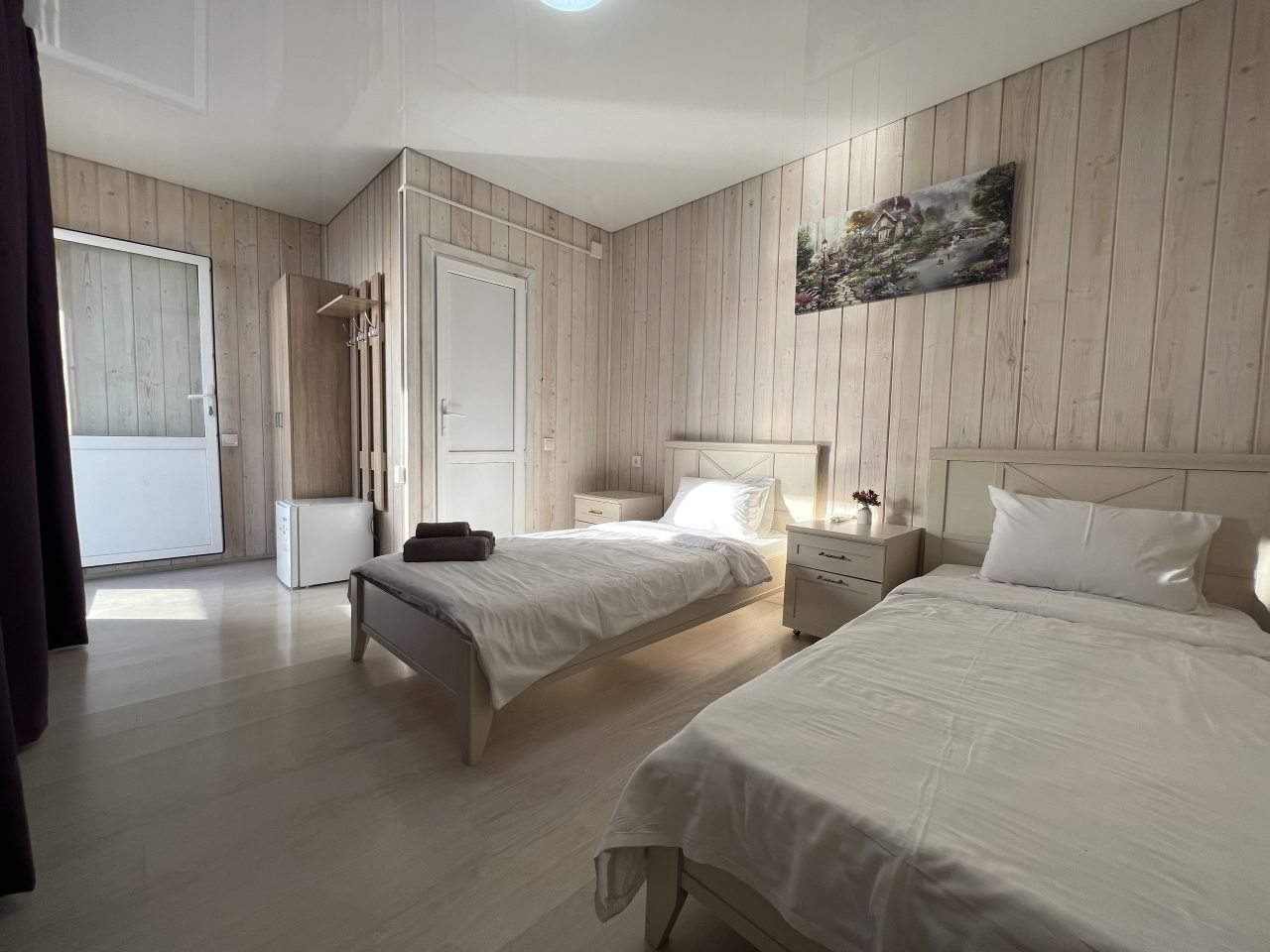 Двухместный (Двухместный стандарт с двумя кроватями и видом на море) мини-отеля О море, Сочи