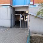 Выход с  ЖК , с правой стороны кнопка открытия калитки