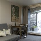 Апартаменты (С террасой и видом на море), Отель Grey House