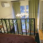 Люкс (Варшавка Люкс), Апарт-отель Варшавка 125