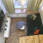 Люкс (Варшавка Люкс), Апарт-отель Варшавка 125