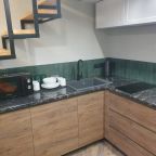 Люкс (Варшавка Люкс), Апарт-отель Варшавка 125