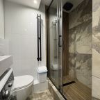 Люкс (Варшавка Люкс), Апарт-отель Варшавка 125