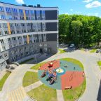 Детская площадка, Апартаменты Suffix в центре города на Галицкого