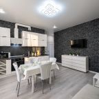 Четырехместный (Пять Звёзд на Манхэттене), Апартаменты Пять Звёзд на Манхэттене