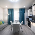 Четырехместный (Пять Звёзд на Манхэттене), Апартаменты Пять Звёзд на Манхэттене