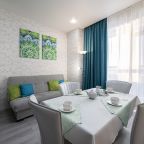 Четырехместный (Пять Звёзд на Манхэттене), Апартаменты Пять Звёзд на Манхэттене