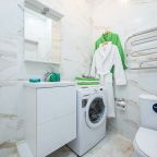 Четырехместный (Пять Звёзд на Манхэттене), Апартаменты Пять Звёзд на Манхэттене