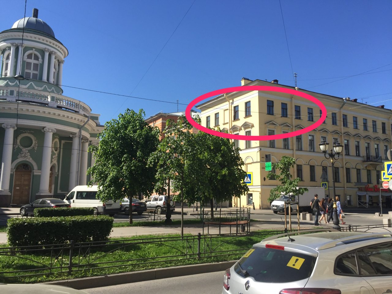 Вид снаружи на наш Дом