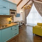 De Luxe (Гранд Люкс с джакузи и камином), Гостевой дом в Гатчине Фон Люце