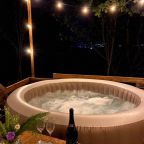 Люкс (Люкс), База отдыха Солнечный склон