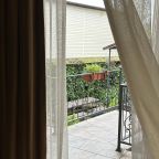 Трёхместный и более, Гостевой дом Allegro Home