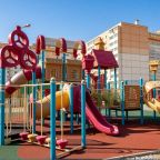 Детская площадка, Апартаменты Татьянин Дом на Павла Морозова, 91