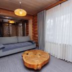 Апартаменты (Нагорные Плюс), База отдыха Изумрудное
