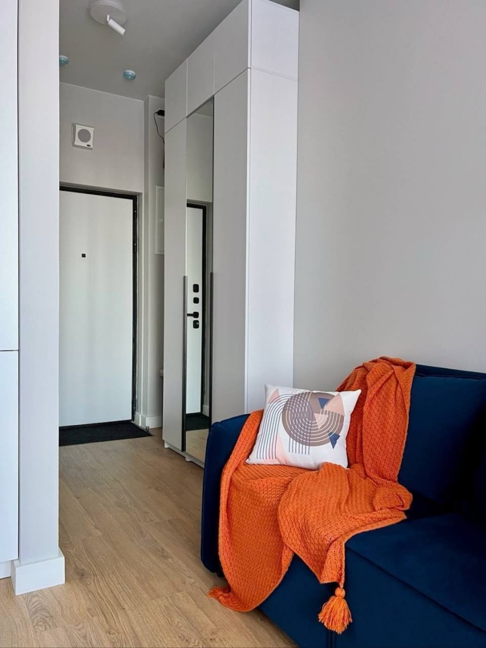 Апартаменты (Happy People на улице Новоданиловская 8 корпус3), Апартаменты Happy people на Новоданиловской 8к3