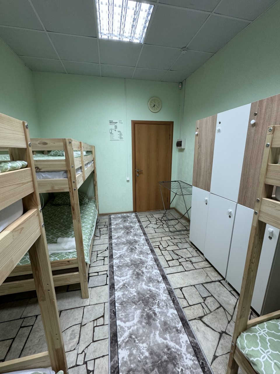 Шестиместный (Шестиместный номер с двухъярусными кроватями 203), Хостел Уютный дом Казань