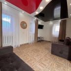 Коттедж (Дом с баней на Дорожников 6), Коттедж Rich House на Дорожников 6