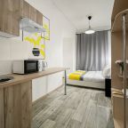 Апартаменты (Улучшенный номер с личным с/у и мини-кухней), Мини-отель Как Дома
