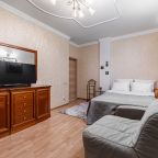 Классическая мебель из натурального дерева