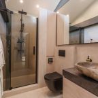 Коттедж (Шале на берегу вулканической реки), Гостиница Кунашир Резорт и СПА