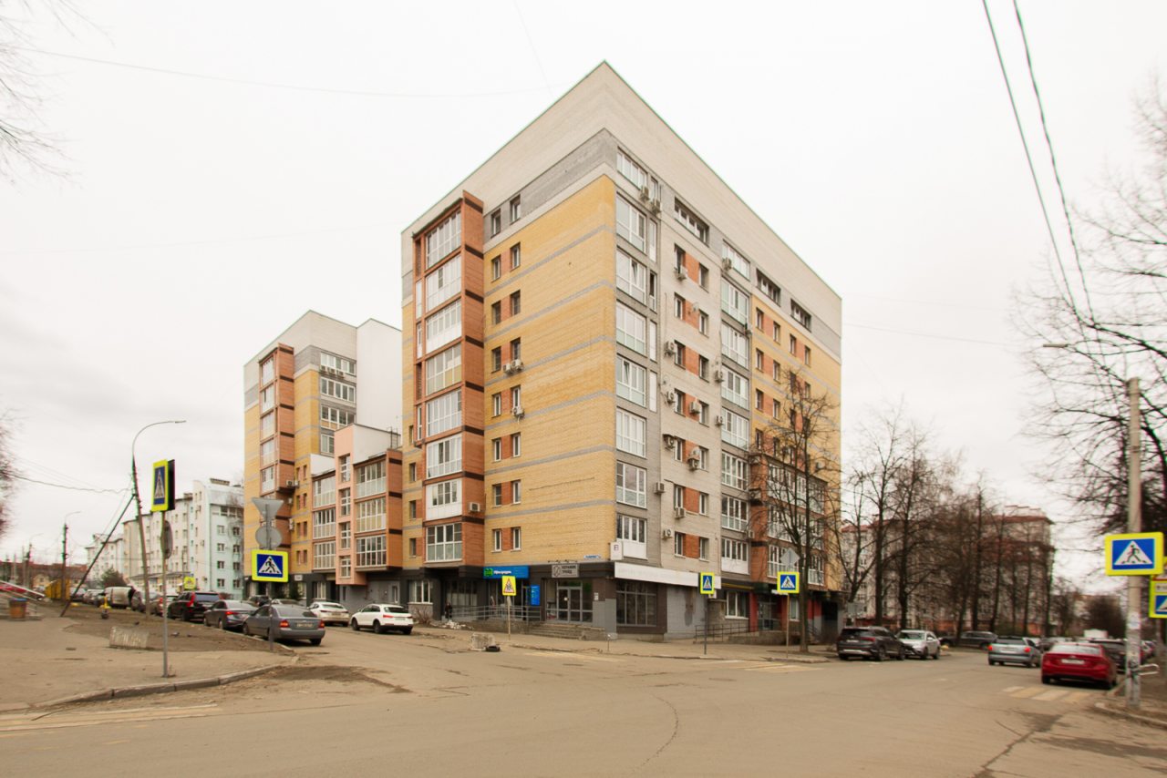 Придомовая парковка, Апартаменты Bliss aparts Centr-Rybinskaya 11/26