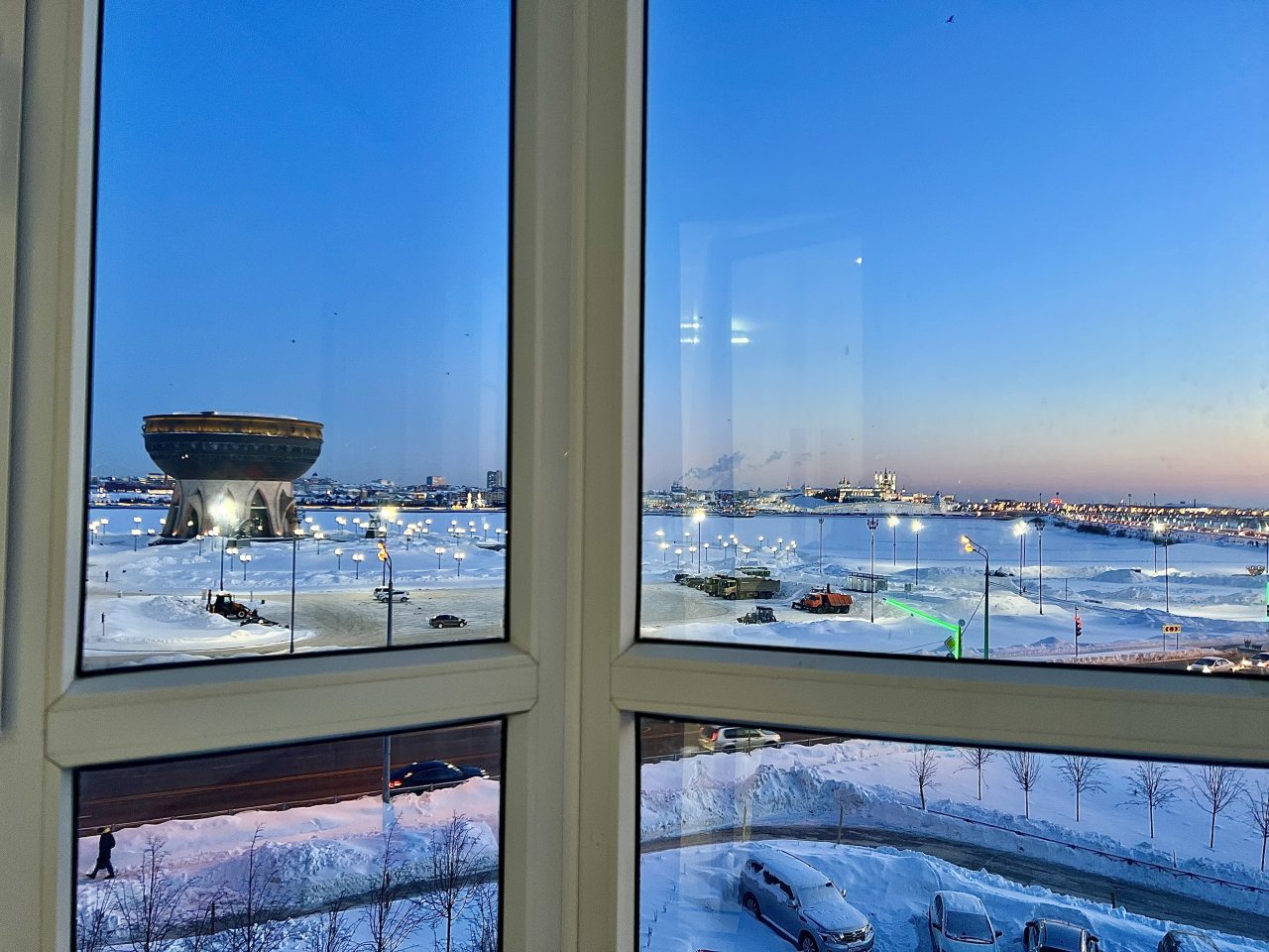 Панорамный вид на реку, набережную и Кремль , Апартаменты MaTur Home