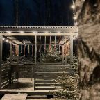 Коттедж (Стандартный зеркальный дом с 2 спальнями, беседкой и мангалом), Гостевой дом МЫ Дома в Шелково