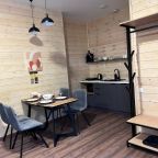 Коттедж (Стандартный зеркальный дом с 2 спальнями, беседкой и мангалом), Гостевой дом МЫ Дома в Шелково