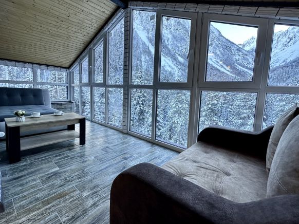 Фотография номера гостиницы МИРРОС Субай Отель Домбай