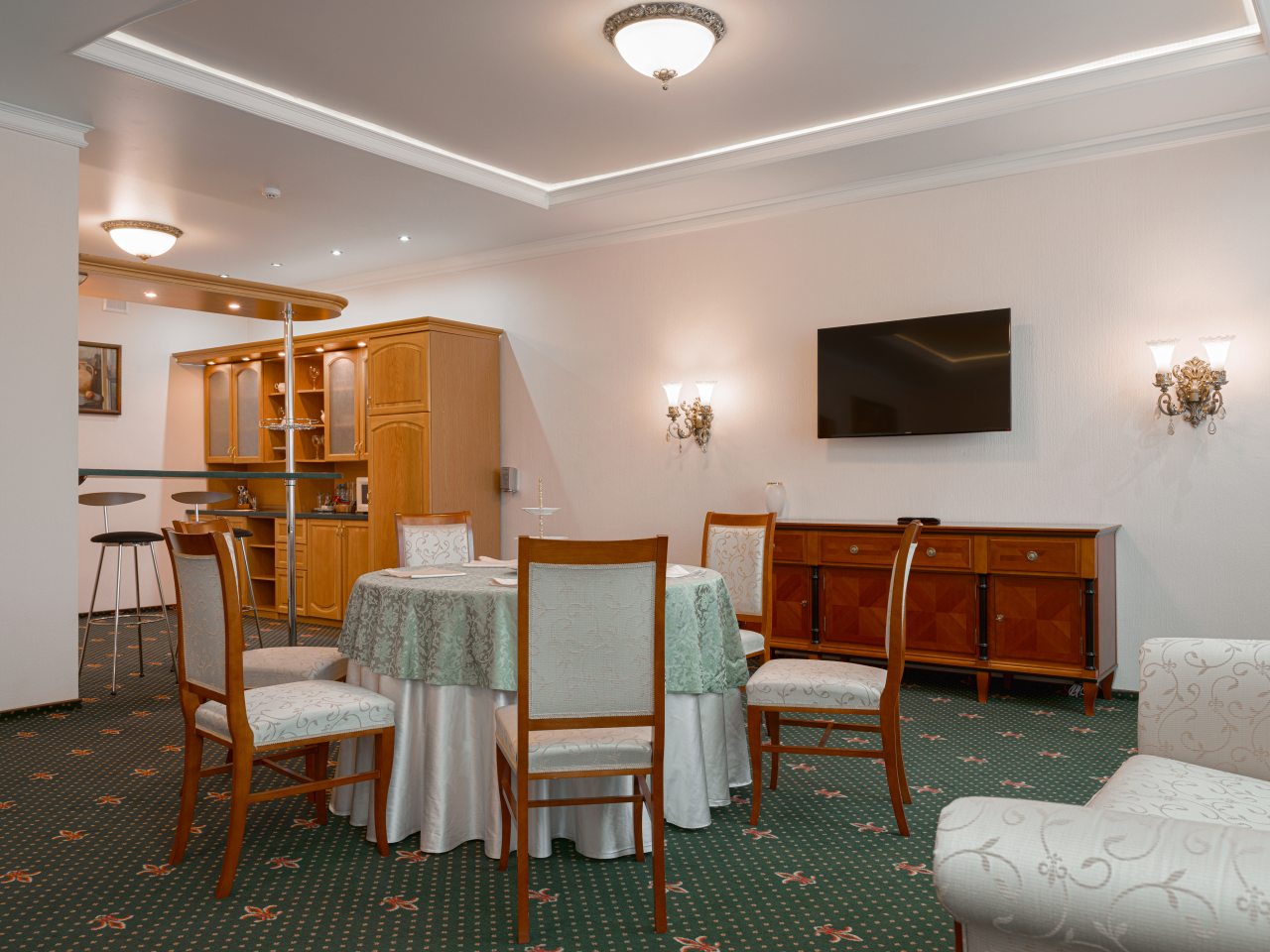 Площадь номера от 100 кв.м., кухня, кабинет, гостевая зона