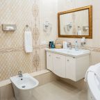 Косметические принадлежности премиум класса, фен, биде