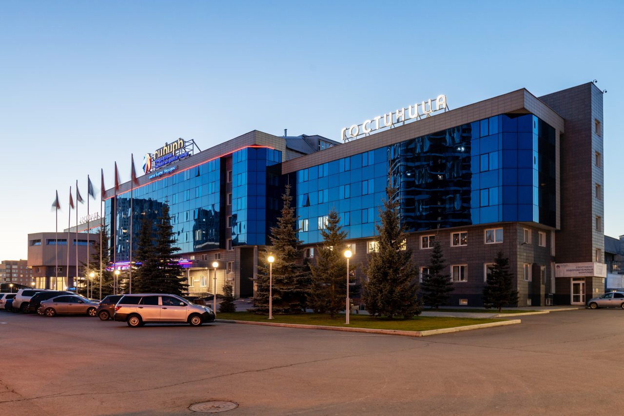 Бесплатная охраняемая парковка