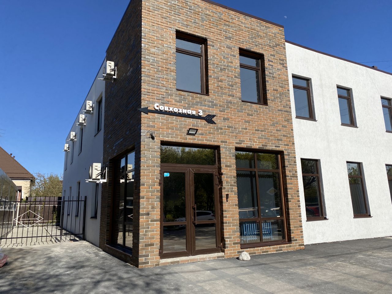 Парковка на территории, Гостевой дом Стрела